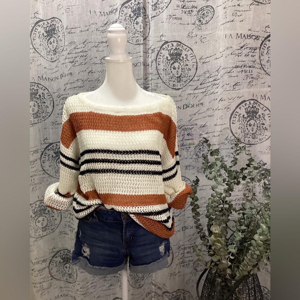 NO BRAND | Striped Knit Sweater